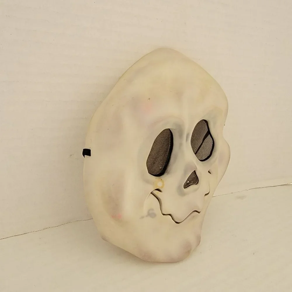 Easter Unlimited Inc mask Ghost Face Wavy Smile Mouth (signed capital letters)